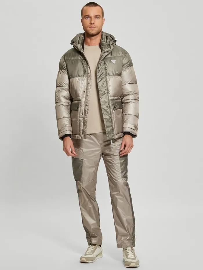 Activewear Wilfred Hooded Long Puffer Jacket Pasadena With Green Block GUESS Men Activewear Wilfred Hooded Long Puffer Jacket Pasadena With Green Block GUESS Men