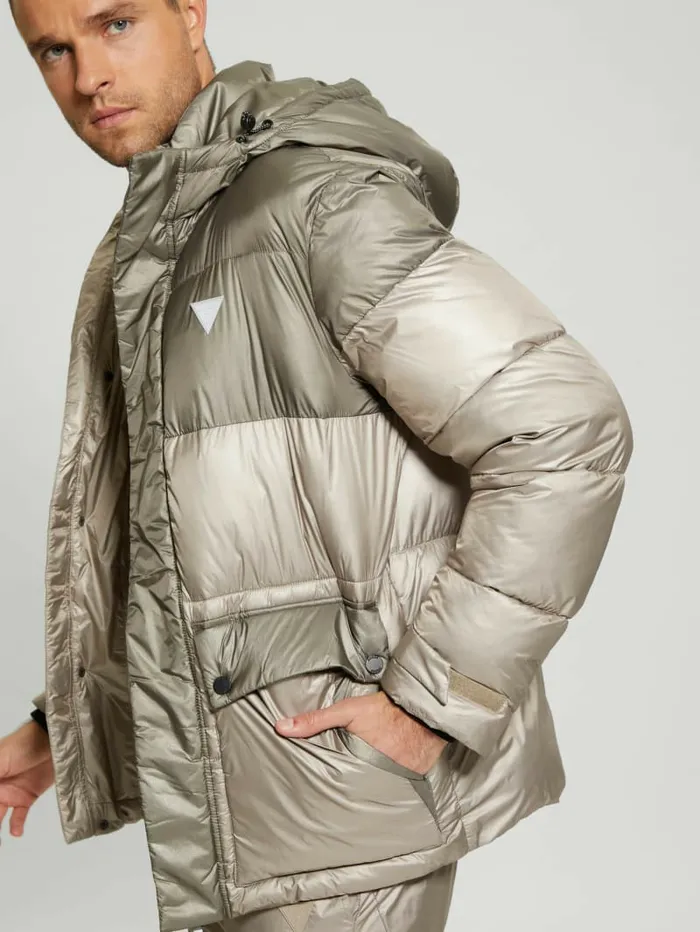 Activewear Wilfred Hooded Long Puffer Jacket Pasadena With Green Block GUESS Men Activewear Wilfred Hooded Long Puffer Jacket Pasadena With Green Block GUESS Men