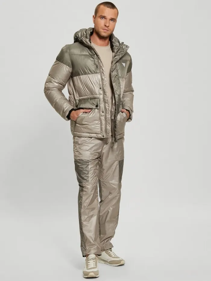 Activewear Wilfred Hooded Long Puffer Jacket Pasadena With Green Block GUESS Men Activewear Wilfred Hooded Long Puffer Jacket Pasadena With Green Block GUESS Men