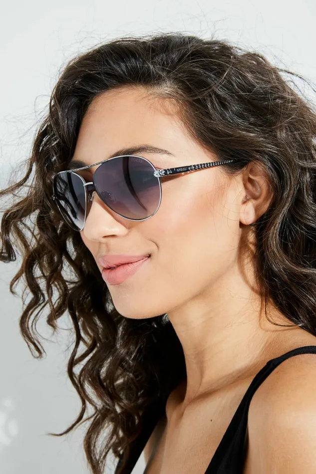 Catherine Rhinestone Aviator Sunglasses Beat Up Wash Women Sunglasses GUESS Catherine Rhinestone Aviator Sunglasses Beat Up Wash Women Sunglasses GUESS