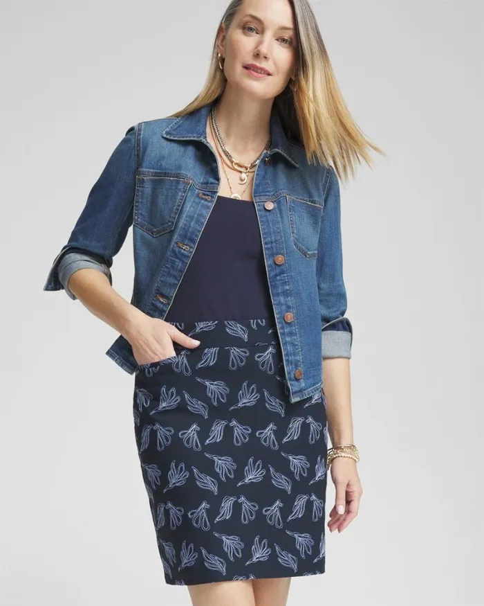 Chico039s Pants Brigitte PullOn Embroidered Leaves Skort Navy 8211 Clothing