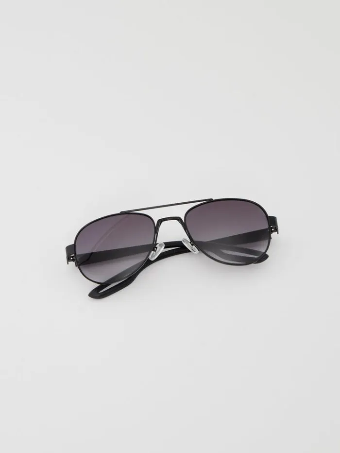 French Connection Sunglasses Metal DFrame Sunglasses Black 8211 Man