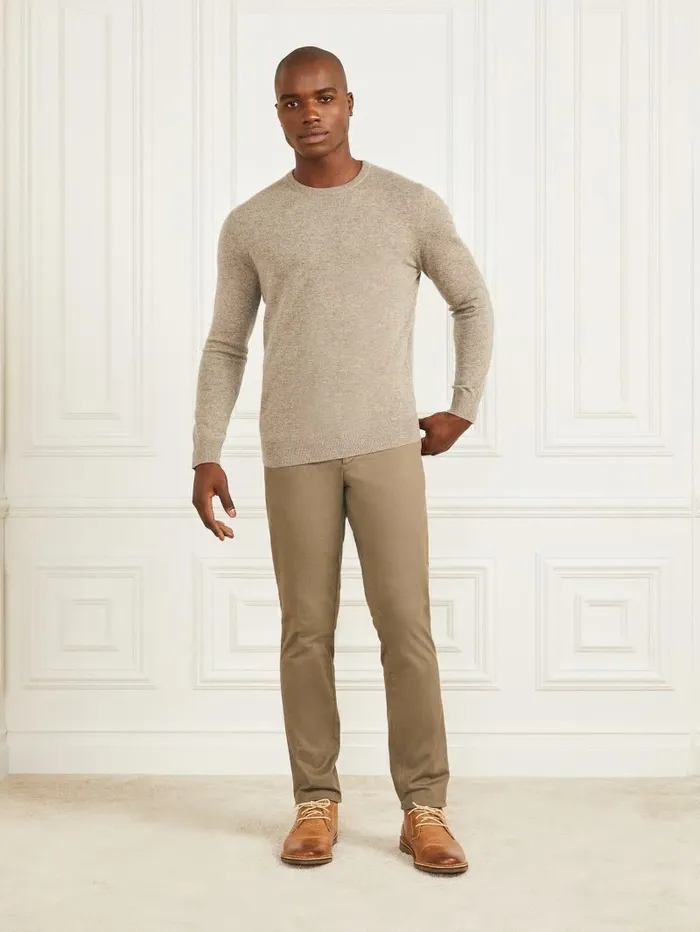 GUESS Pants and Shorts Men Eco Hugh Easy Chino Pant Green Canteen GUESS Pants and Shorts Men Eco Hugh Easy Chino Pant Green Canteen