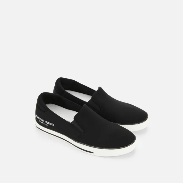 Kenneth Cole Kam Stripe Slip On Witt Black Women Sneakers Kenneth Cole Kam Stripe Slip On Witt Black Women Sneakers