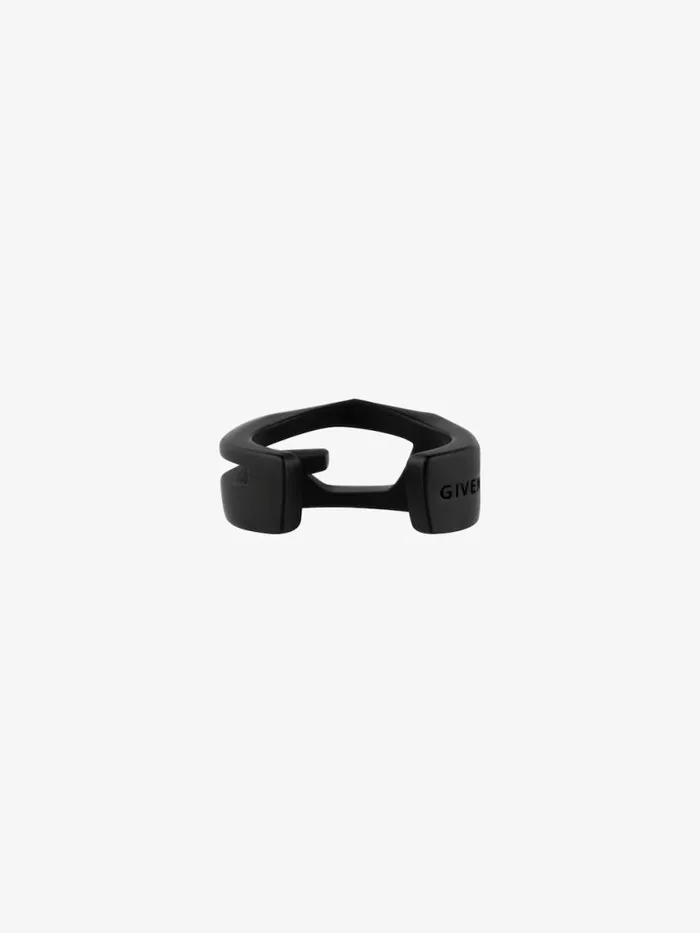 Men Jewelry Givenchy Giv Cut Earcuff In Metal And Enamel Black Men Jewelry Givenchy Giv Cut Earcuff In Metal And Enamel Black