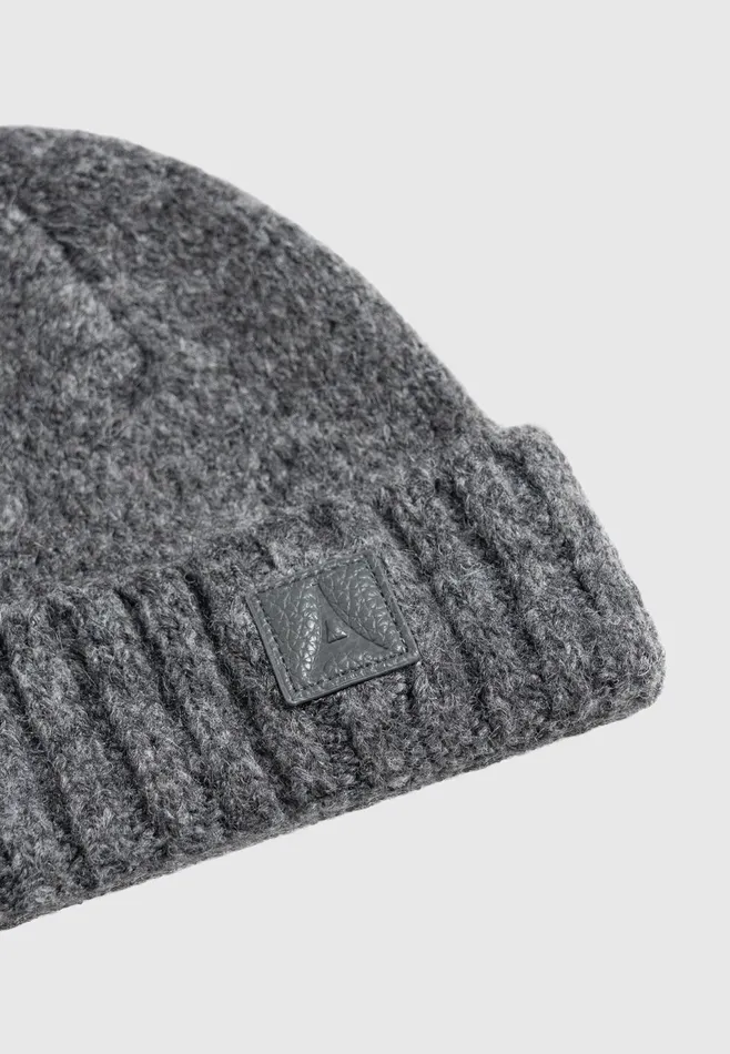 Men Manire De Voir Brushed Wool Knit Beanie Grey Marl