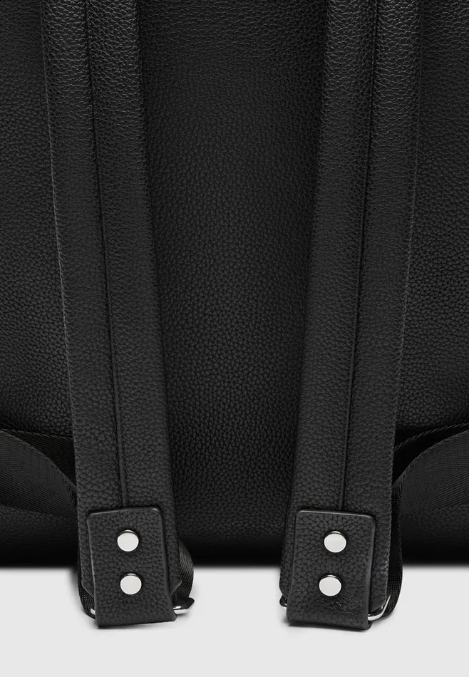 Men Manire De Voir Leather Backpack With Suede Panel Black