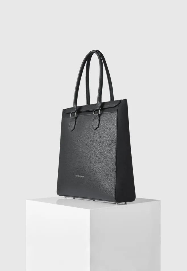 Men Manire De Voir Tote Backpack Black
