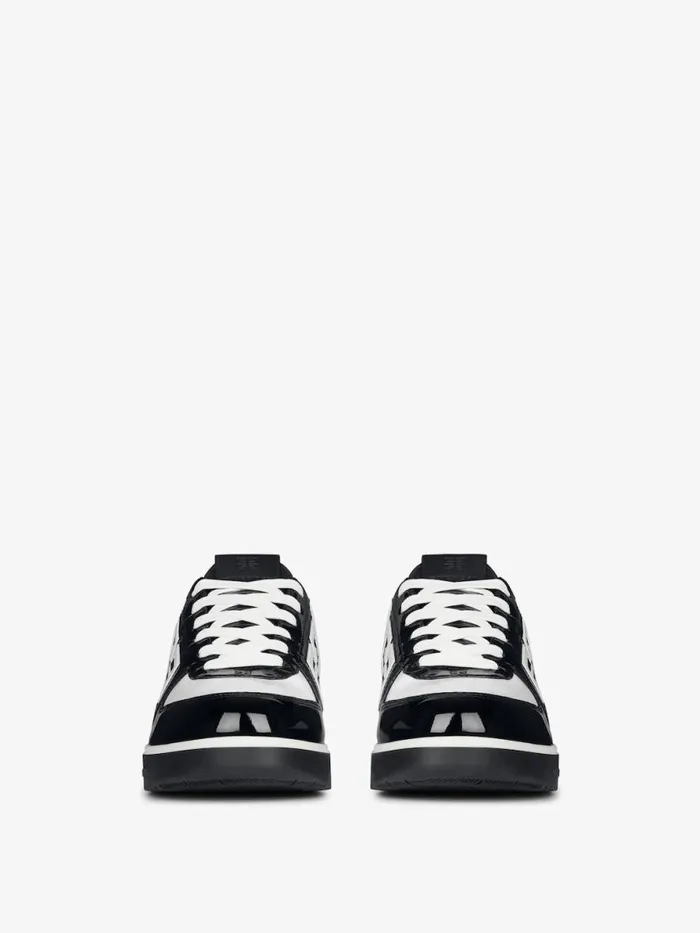 Men Sneakers Givenchy G4 Sneakers In Patent Leather Blackwhite