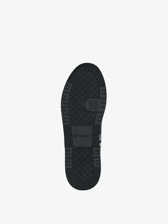 Men Sneakers Givenchy G4 Sneakers In Patent Leather Blackwhite
