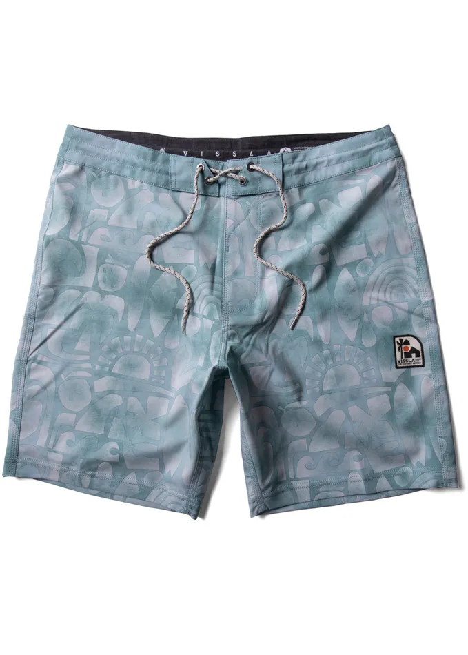 Men The Ecology Center Glyphs 1858243 Boardshort Smokey Jade Boardshorts Vissla