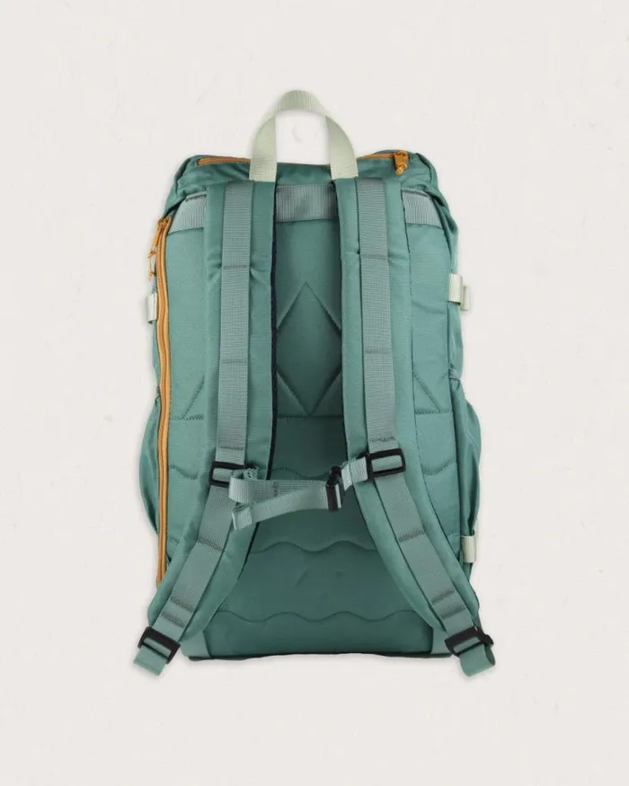 Passenger Backpacks and Bags Boondocker Recycled 26L Backpack Deep Sea Deep Sea 8211 WomenMen