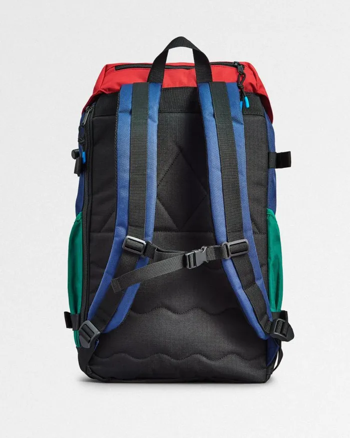 Passenger Backpacks and Bags Boondocker Recycled 26L Backpack Primary Primary 8211 WomenMen