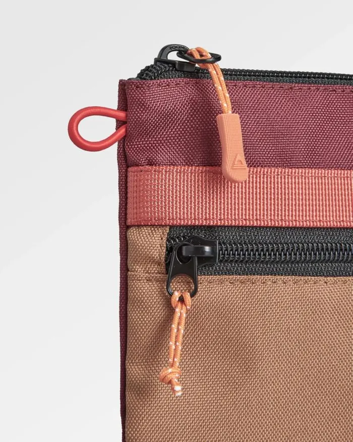 Passenger Backpacks and Bags Essentials Recycled Pouch Golden Brown Golden Brown 8211 WomenMen
