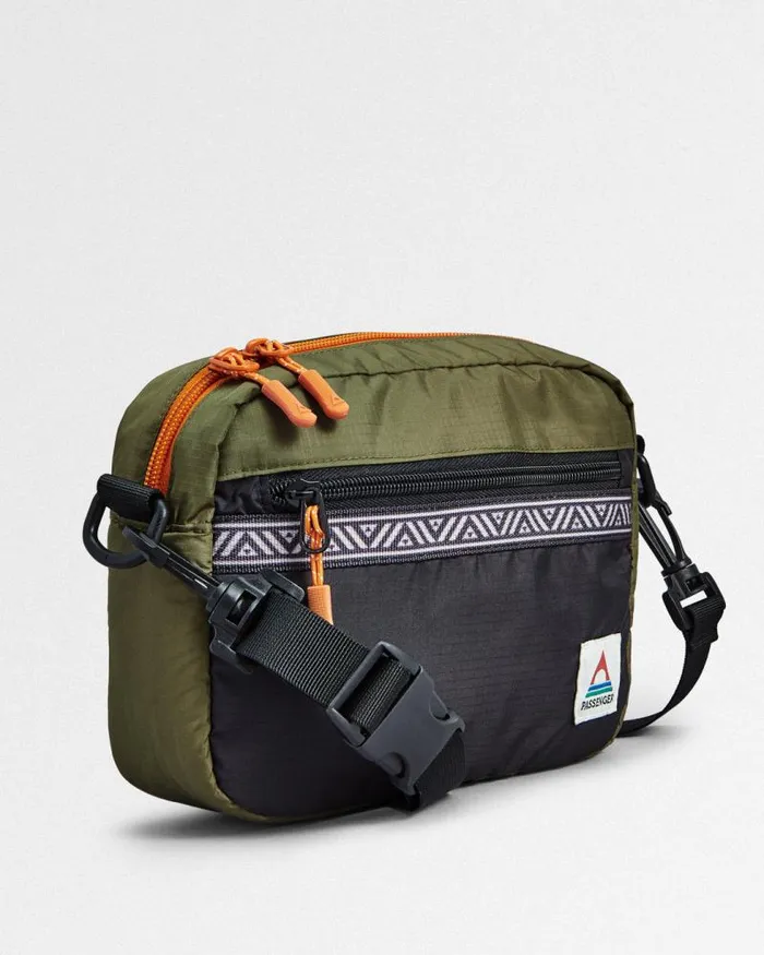 Passenger Backpacks and Bags Mainland Recycled Hip Pack True Black Khaki True Black Khaki 8211 WomenMen