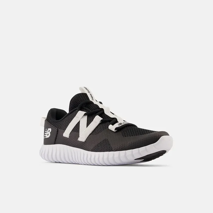 PLAYGRUV v2 Bungee Black with White Size 35 8211 7 New Balance Kids
