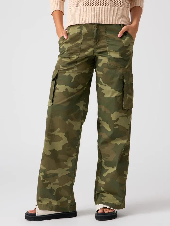 Sanctuary Clothing Pants Women Reissue Cargo Standard Rise Pant Renew Camo