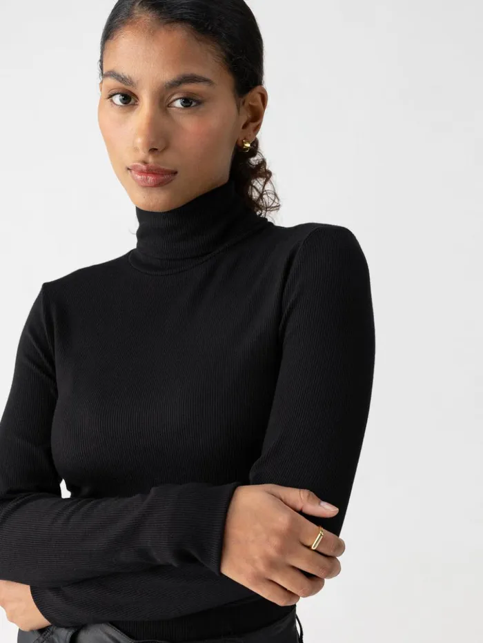 Sanctuary Clothing Sweaters and Cardis Women Essential Turtleneck Top Black