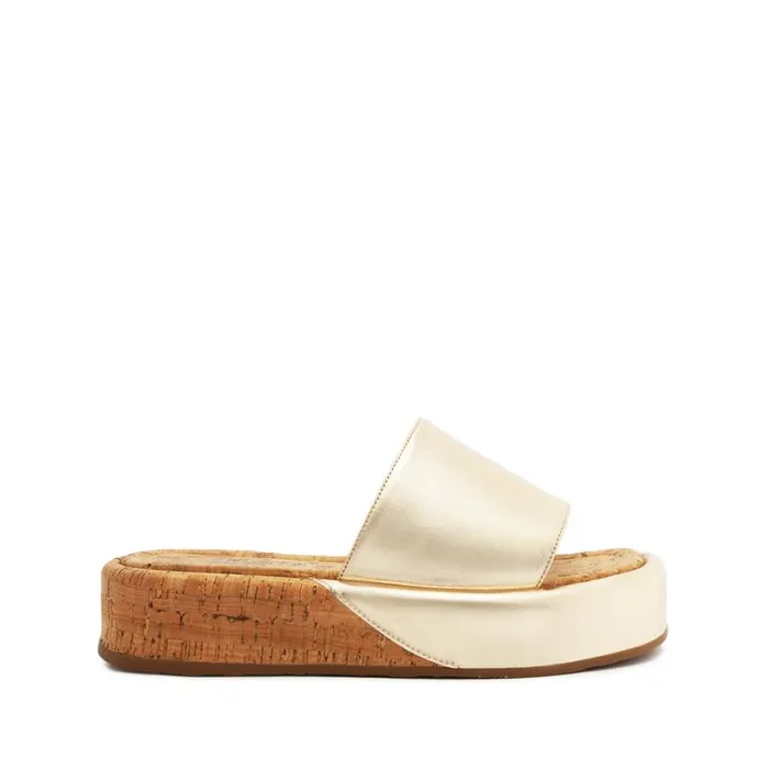 Schutz Shoes Flats Yara Metallic Leather Sandal Gold 8211 Women
