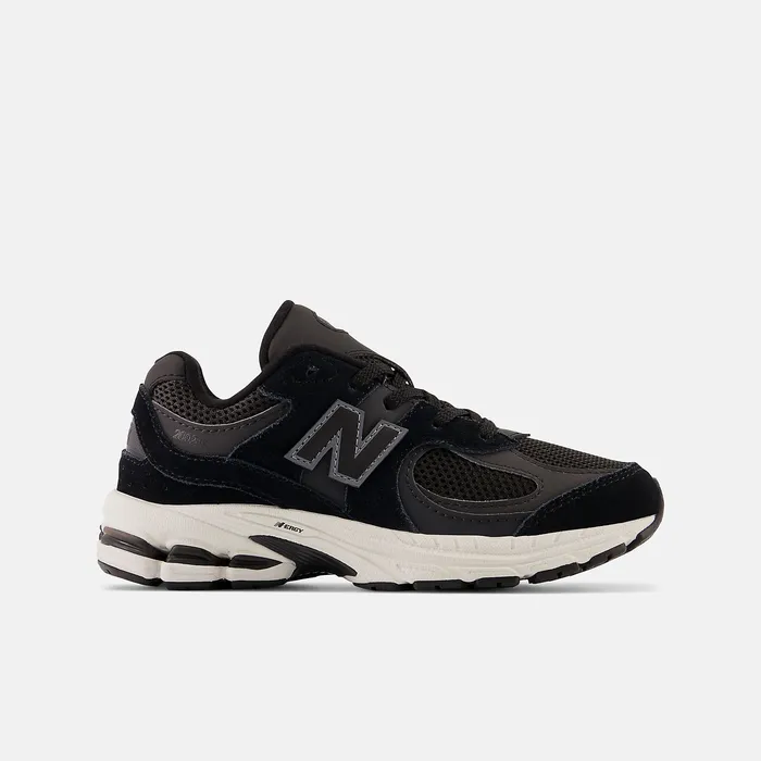 Size 105 8211 3 Kids 2002 Black with Phantom New Balance
