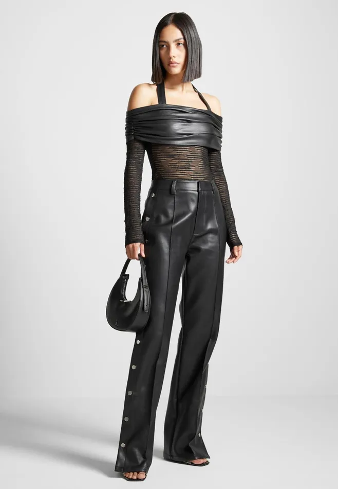 Women Manire De Voir Leather Pintuck Popper Trousers Black