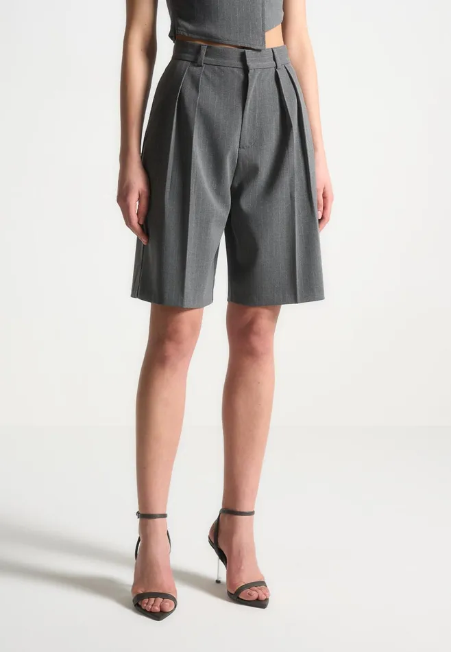 Women Manire De Voir Pinstripe Tailored City Shorts Grey
