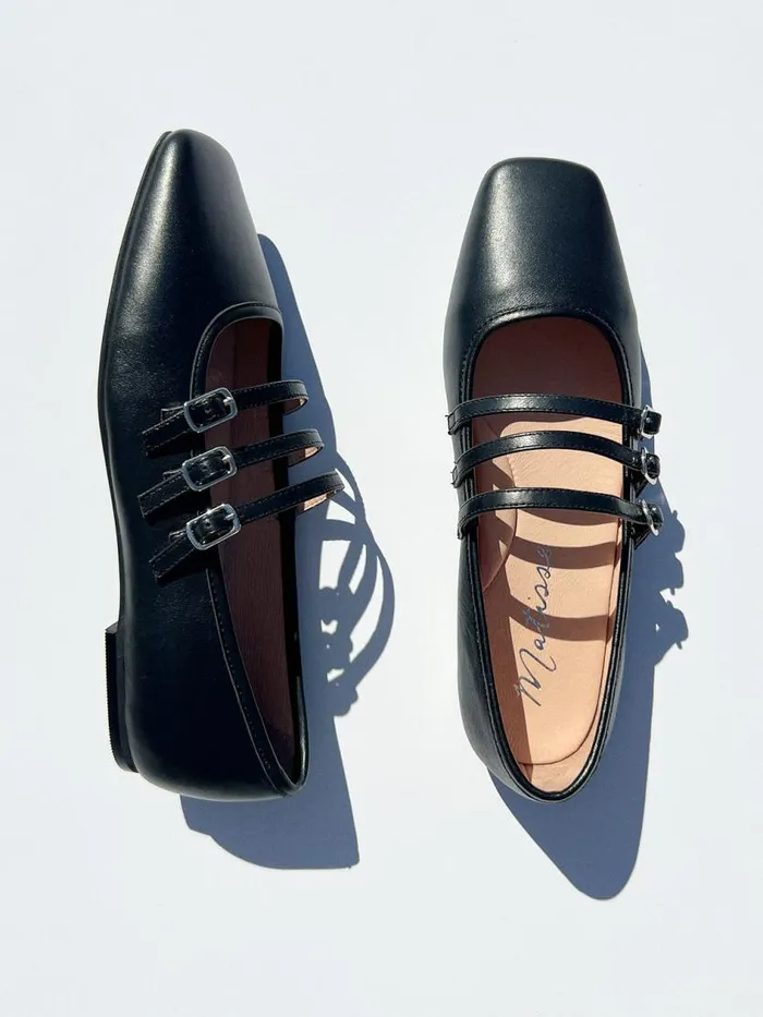 Women Nova Flat Black Lisa Says Gah Flats