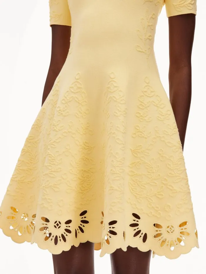 Women Oscar De La Renta Dresses Eyelet Jacquard Dress Banana Women Oscar De La Renta Dresses Eyelet Jacquard Dress Banana