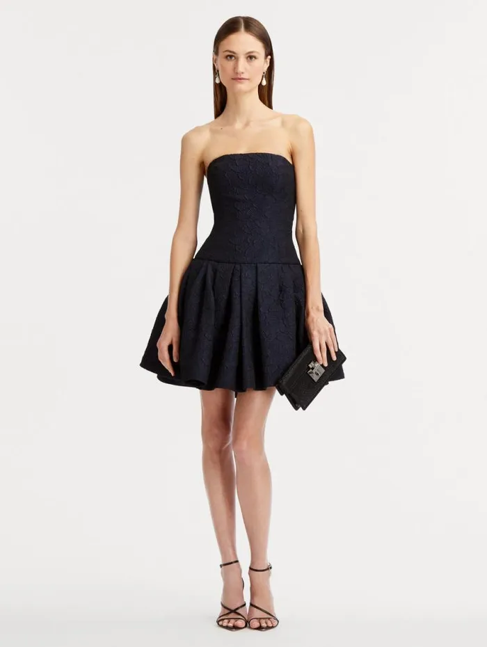 Women Oscar De La Renta Dresses Textured Floral Cloqu CapeBack Dress Navy Women Oscar De La Renta Dresses Textured Floral Cloqu CapeBack Dress Navy