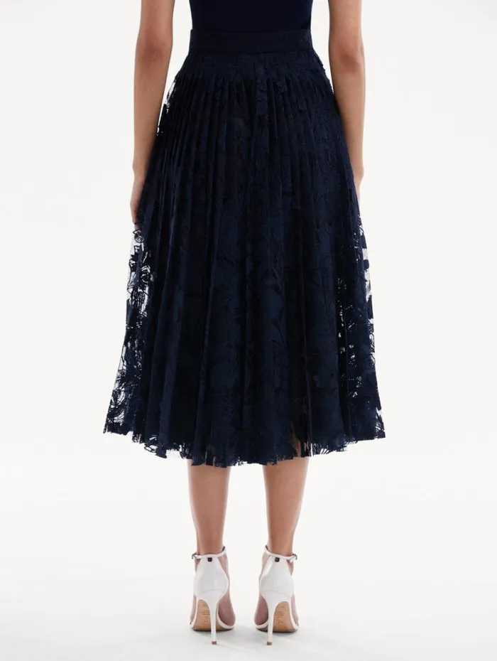Women Oscar De La Renta Pants and Skirts Marbled Carnation Guipure Pleated Skirt Navy Women Oscar De La Renta Pants and Skirts Marbled Carnation Guipure Pleated Skirt Navy