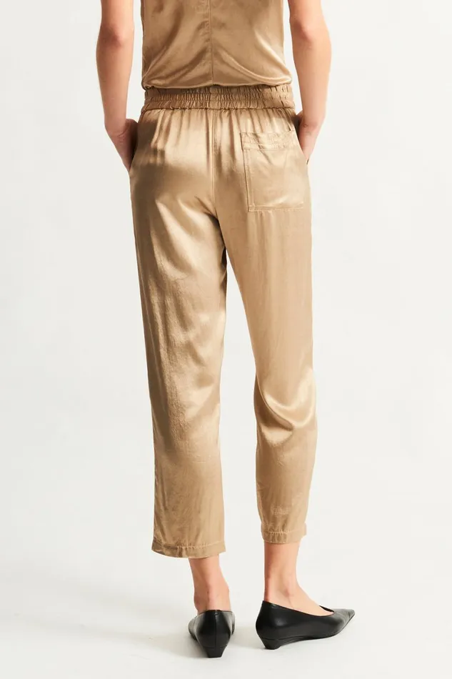 Women Pebble Satin Sand Trapunto Pant Raquel Allegra Jackets