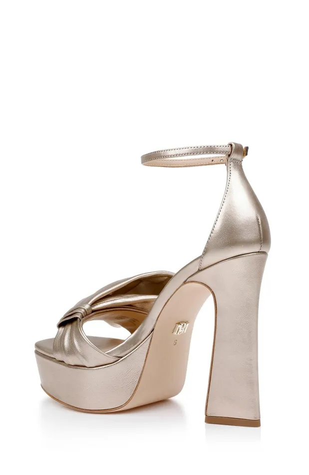 Women Platform Badgley Mischka Alora Metallic Platform Sandals Champagne Metallic