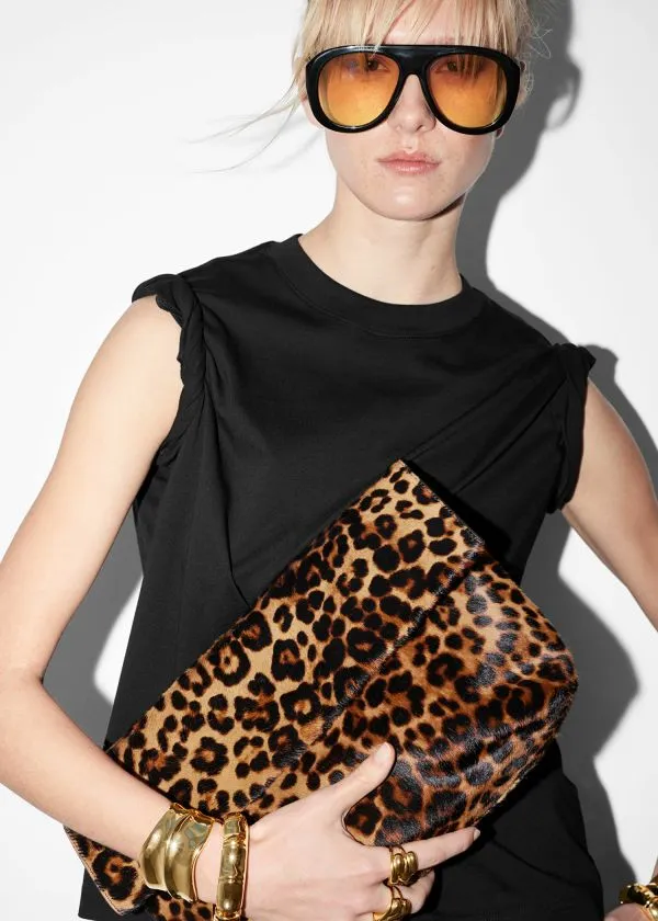Women Shoulder Bags and Other Stories Folded LeopardPrint Clutch Leopard