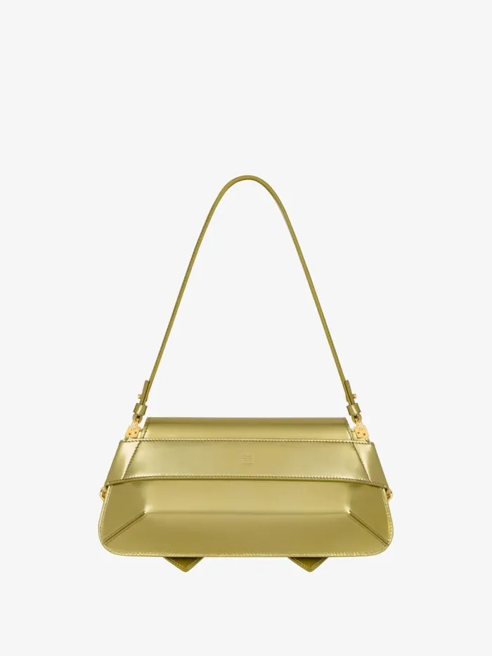 Women Shoulder Bags Givenchy Voyou Shoulder Flap Bag In Patent Effect Leather Almond Green Women Shoulder Bags Givenchy Voyou Shoulder Flap Bag In Patent Effect Leather Almond Green