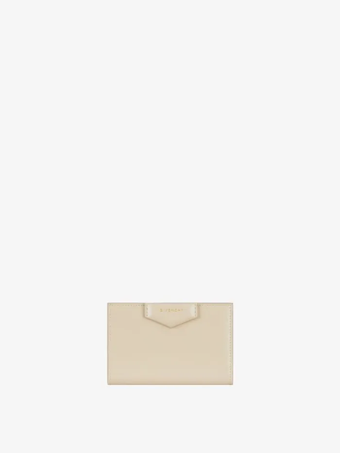 Women Wallets and Card Holders Givenchy Antigona Bifold Wallet In Box Leather Natural Beige Women Wallets and Card Holders Givenchy Antigona Bifold Wallet In Box Leather Natural Beige